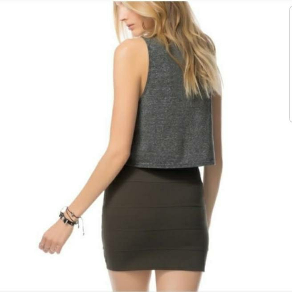 Aeropostale Grey MiNi Skirt.